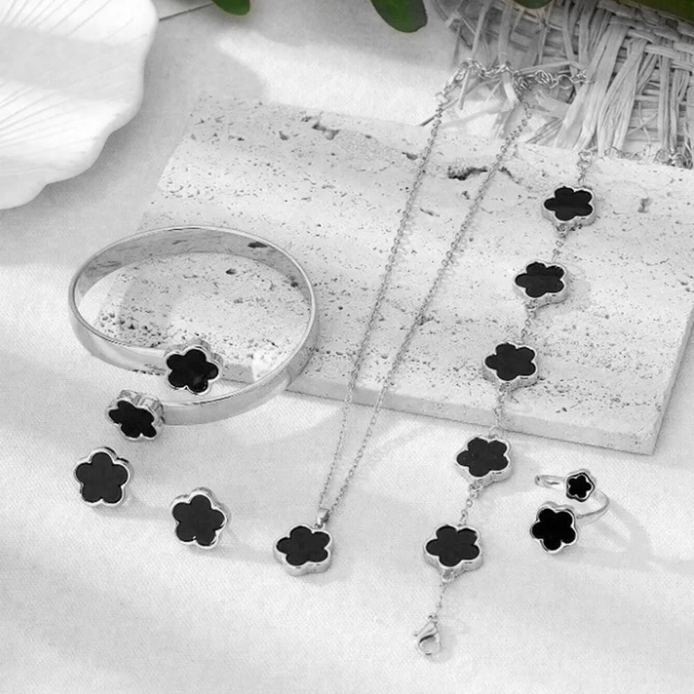 5pcs Lucky Five-petal Flower Women's Jewelry